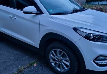 Hyundai TUCSON 101.000 km 14.500 &euro; Neuenbürg 75305