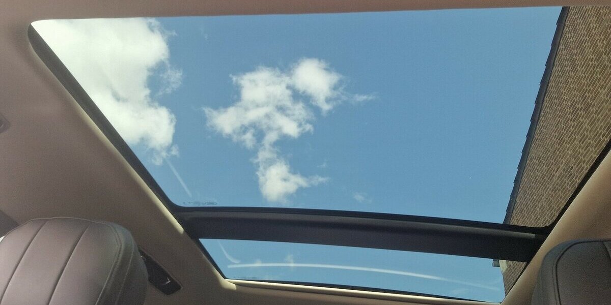 Land Rover Range Rover SE 15.000 km 129.998 &euro; Landau 76829