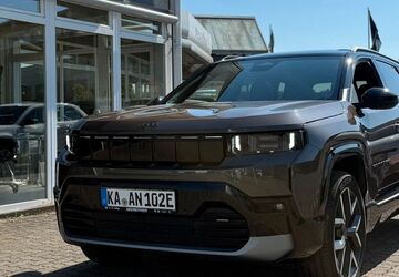 Jeep Compass 3.000 km 52.190 &euro; Karlsruhe 76185