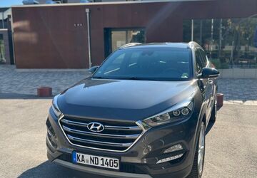 Hyundai TUCSON 150.000 km 14.700 &euro; Karlsruhe 76189