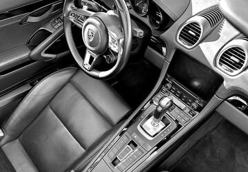 Porsche Boxster 32.500 km 59.718 &euro; Karlsruhe 76139