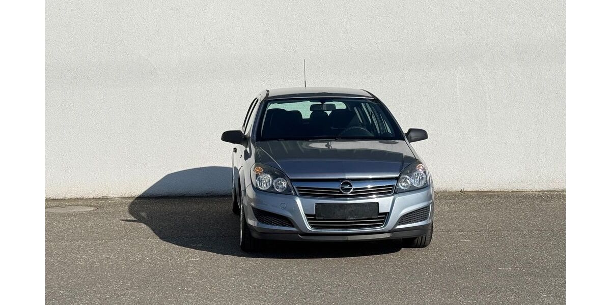 Opel Astra 149.000 km 2.799 &euro; Kandel 76870