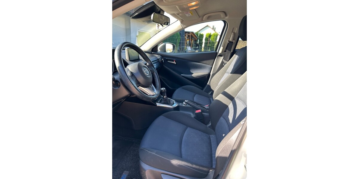 Mazda 2 69.880 km 11.490 &euro; Remchingen 75196