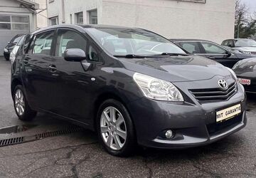 Toyota Verso 120.205 km 9.950 &euro; Pforzheim 75179