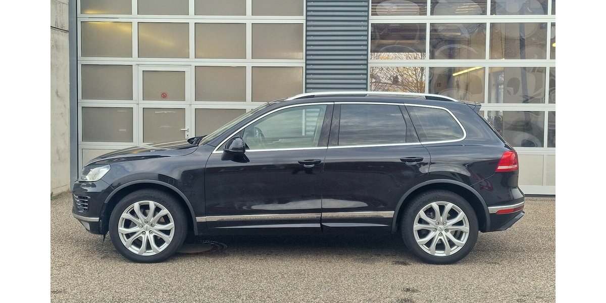 VW Touareg V6 TDI R-Line NAVI Luftfederung AHK 190.000 km 19.998 &euro; Landau 76829