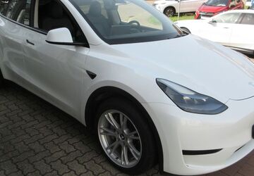 Tesla Model Y 87.000 km 29.500 &euro; Niefern-Öschelbronn 75223
