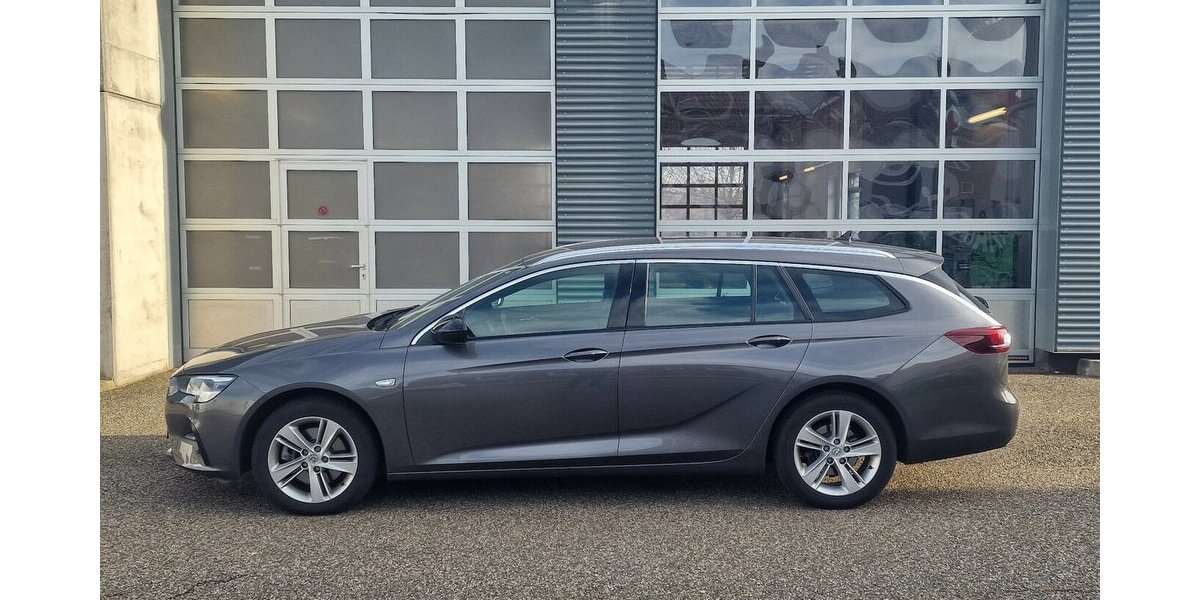 Opel Insignia 1.5 D Elegance Klimautomatik NAVI 130.000 km 14.499 &euro; Landau 76829