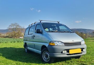 Toyota Hiace 222.600 km 5.700 &euro; Karlsruhe (Baden) 76131