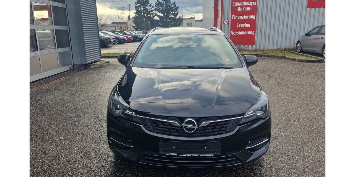 Opel Astra 1.2 Sports Tourer Klimaauto NAVI AHK LED 53.000 km 15.899 &euro; Landau 76829