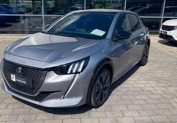 Peugeot 208 15.100 km 21.990 &euro; Landau 76829