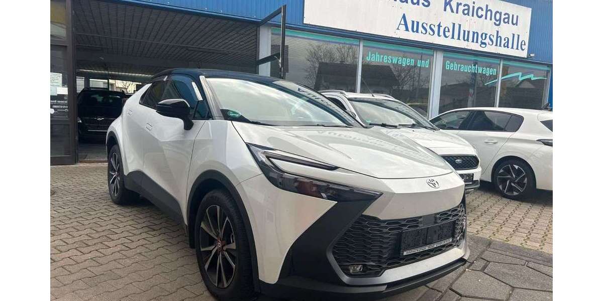 Toyota C-HR 6.300 km 29.770 &euro; Ubstadt 76698