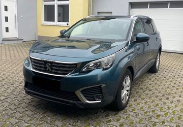 Peugeot 5008 200.000 km 8.990 &euro; Steinmauer 76479
