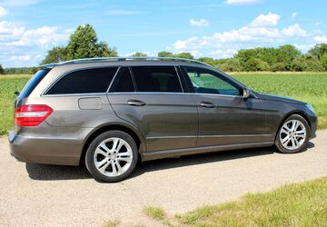 Mercedes-Benz E 200 254.000 km 5.950 &euro; Karlsruhe 76187