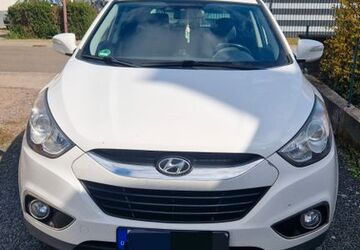 Hyundai TUCSON 118.000 km 10.800 &euro; Lustadt 67363