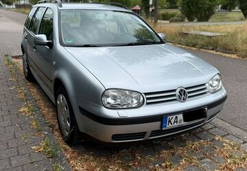 VW Golf 162.600 km 2.600 &euro; Karlsruhe 76187