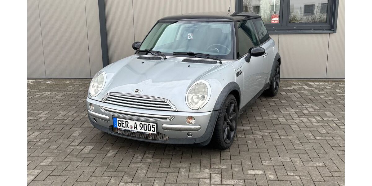 Mini Cooper 203.500 km 2.499 &euro; Kandel 76870