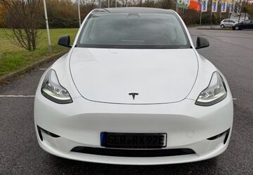 Tesla Model Y 49.700 km 34.999 &euro; Jockgrim 76751