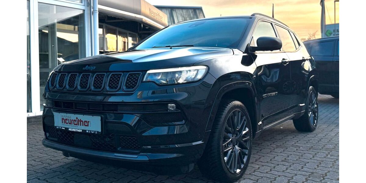 Jeep Compass 42.200 km 22.990 &euro; Karlsruhe 76185