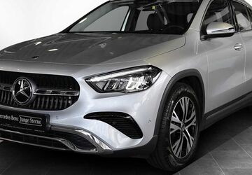 Mercedes-Benz GLA 180 12.470 km 35.960 &euro; Karlsruhe 76185