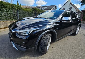 INFINITI QX30 151.000 km 11.900 &euro; Malsch 76316