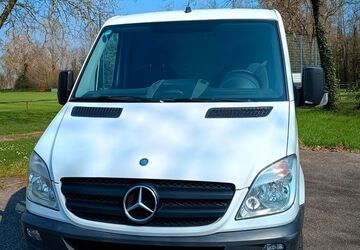 Mercedes-Benz Sprinter 220.000 km 10.900 &euro; Neupotz 76777