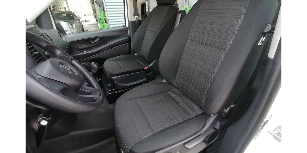 Mercedes-Benz Vito Tourer 114 CDI Extralang Pro 8 Sitze Klima 78.000 km 27.998 &euro; Landau 76829