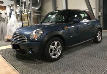 Mini Cooper Cabrio 98.500 km 8.300 &euro; Karlsruhe 76228