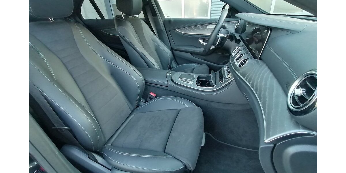 Mercedes-Benz E 300 de 4Matic 17.000 km 39.998 &euro; Landau 76829