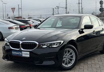 BMW 320 49.300 km 26.950 &euro; Bruchsal 76646
