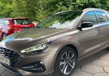 Hyundai i30 142.000 km 15.490 &euro; Neumalsch 76316