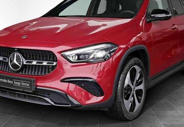 Mercedes-Benz GLA 250 19.720 km 38.550 &euro; Pforzheim 75179
