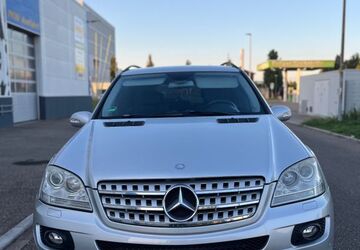 Mercedes-Benz ML 350 198.000 km 7.600 &euro; Grötzingen 76229