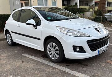 Peugeot 207 150.000 km 3.300 &euro; Gaggenau 76571