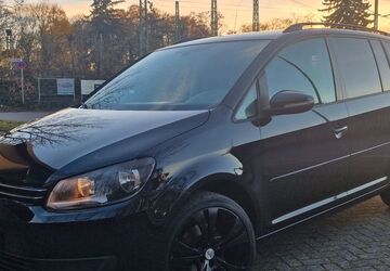 VW Touran 132.500 km 7.499 &euro; Germersheim 76726