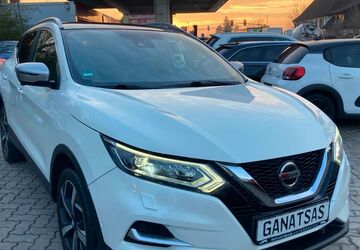 Nissan Qashqai 102.000 km 14.900 &euro; Neumalsch 76316