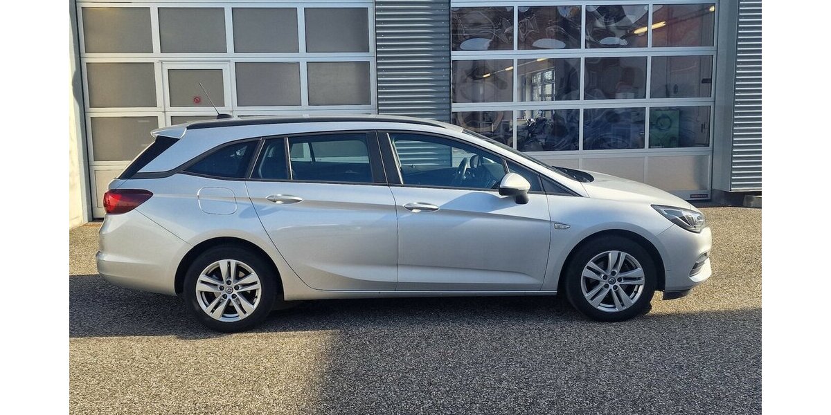 Opel Astra Edition StartStop NAVI Klima 72.000 km 13.899 &euro; Landau 76829