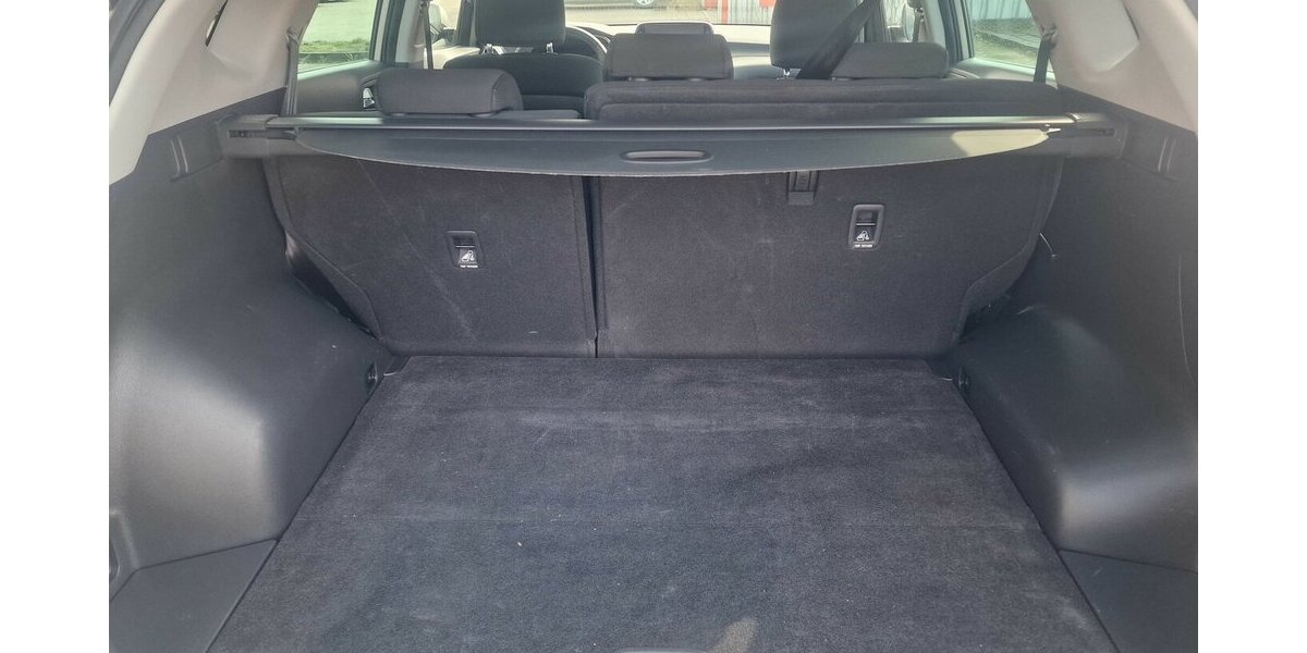 Hyundai Tucson Trend 2WD 70.000 km 18.998 &euro; Landau 76829