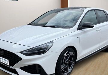 Hyundai i30 17.885 km 24.490 &euro; Landau 76829