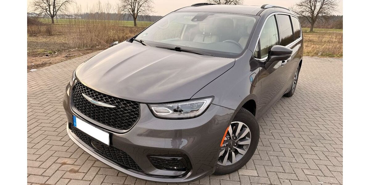 Chrysler Pacifica 64.000 km 31.999 &euro; Bellheim 76756