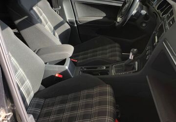 VW Golf 166.000 km 10.690 &euro; Karlsruhe 76133