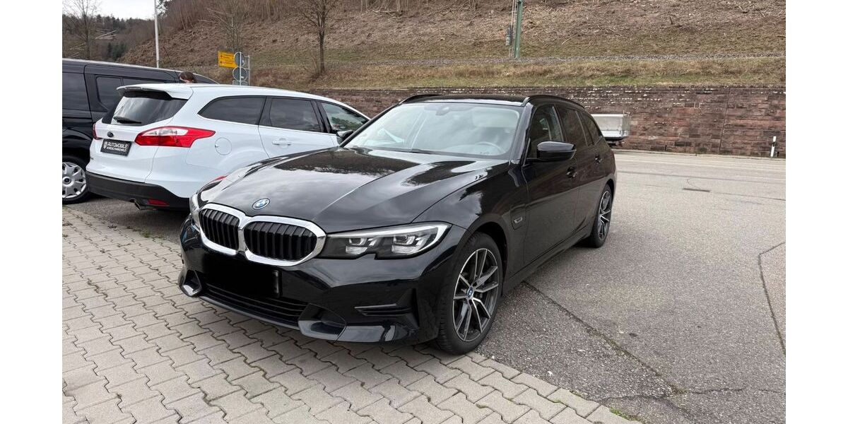 BMW 330 81.000 km 26.990 &euro; Birkenfeld 75217