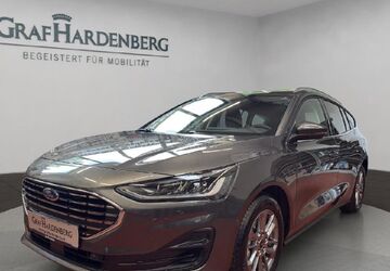 Ford Focus 9.900 km 25.490 &euro; Karlsruhe 76185