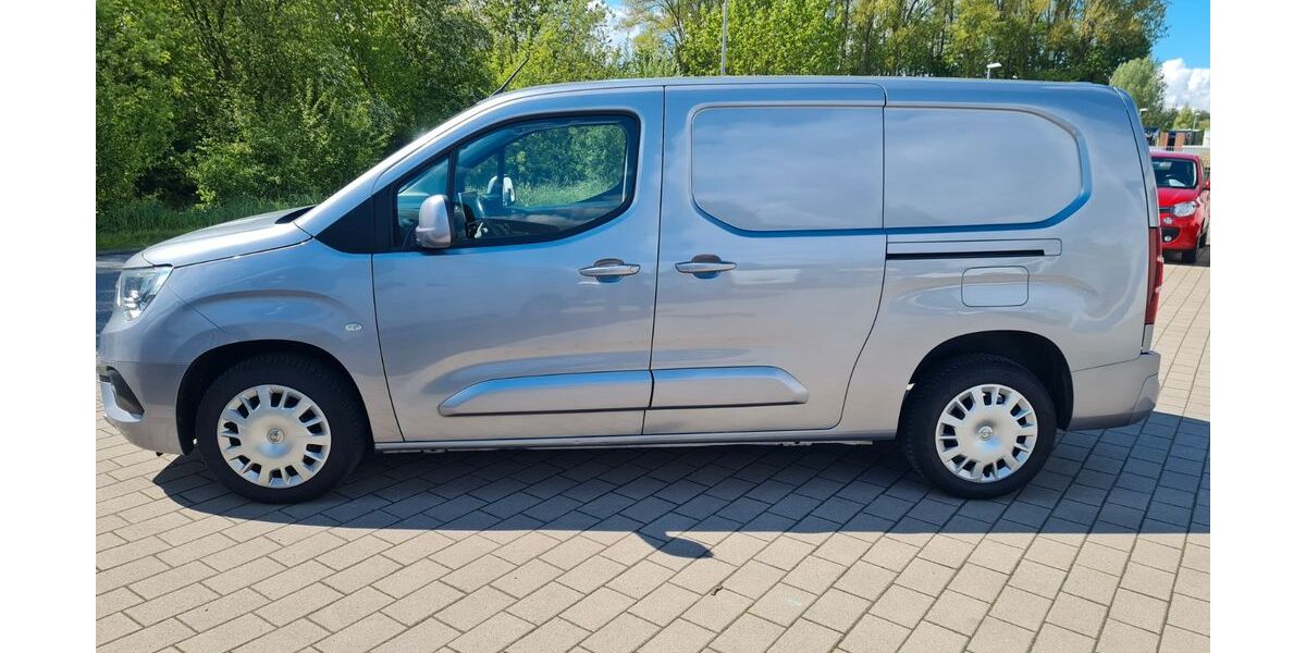 Opel Combo 193.000 km 9.520 &euro; Oberderdingen Flehingen 75038