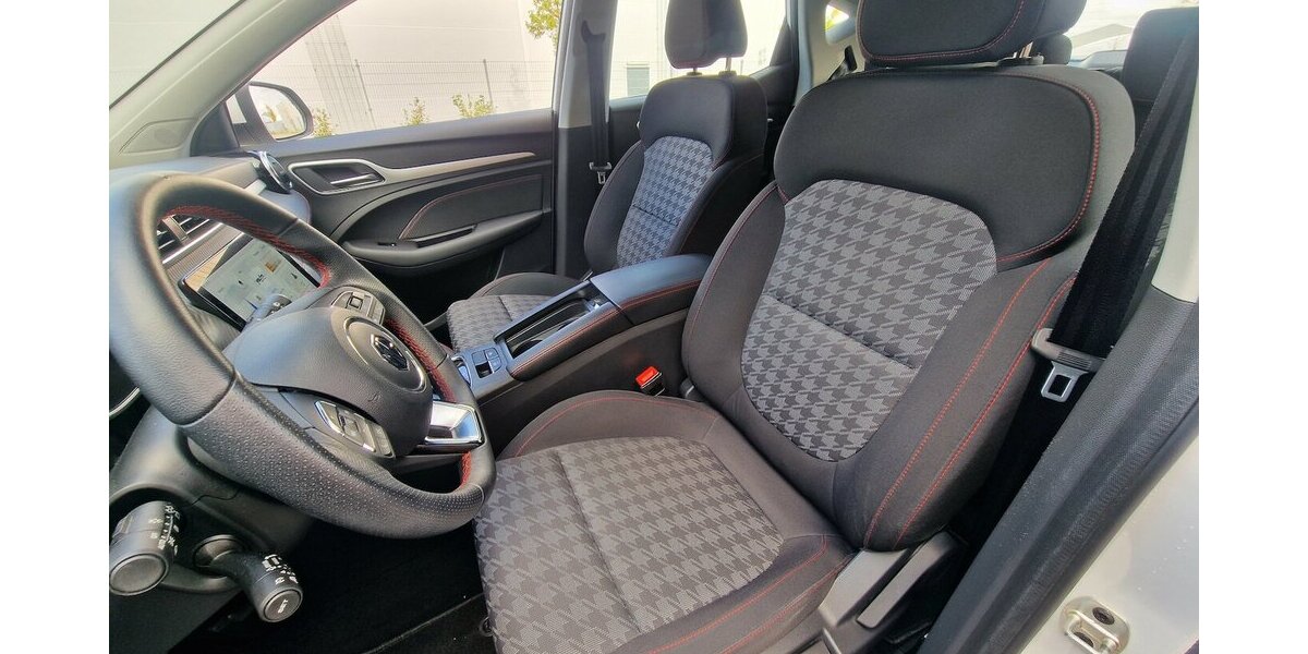 MG ZS EV Comfort Klimaautomatic NAVI 18.000 km 16.998 &euro; Landau 76829