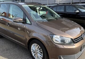 VW Touran 172.900 km 5.999 &euro; Kronau 76709