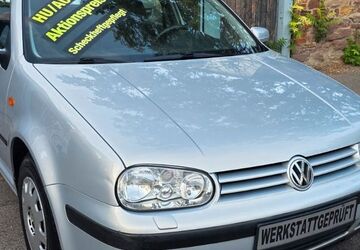 VW Golf 149.000 km 2.699 &euro; Karlsruhe 76131