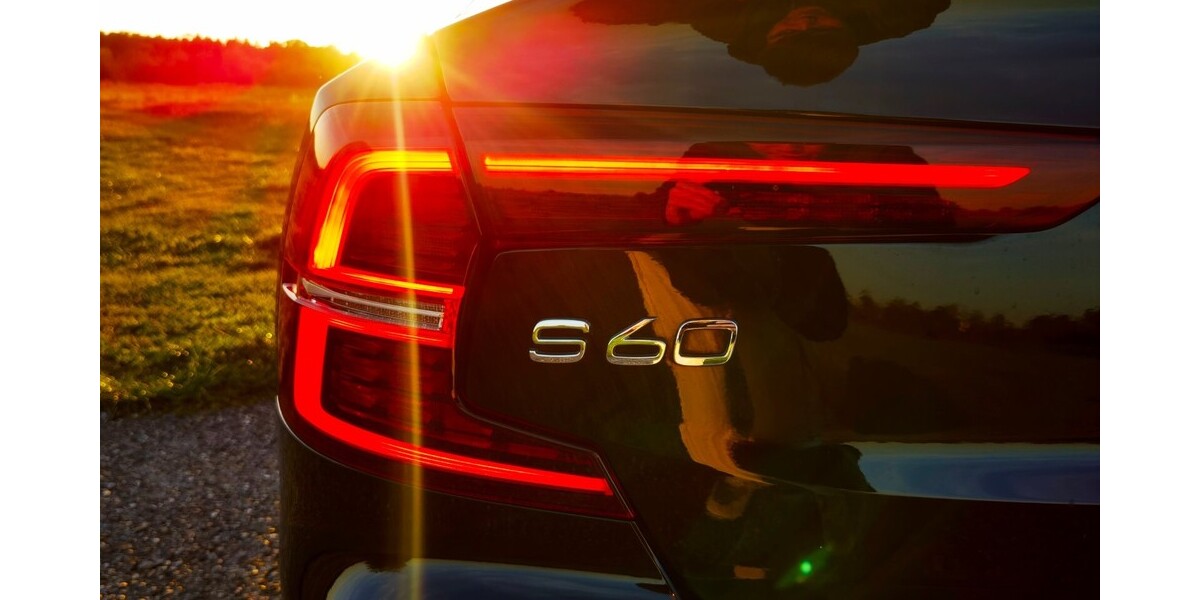 Volvo S60 61.000 km 34.500 &euro; Forst 76694