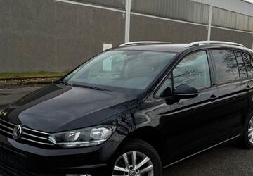 VW Touran 199.600 km 10.900 &euro; Karlsruhe 76133