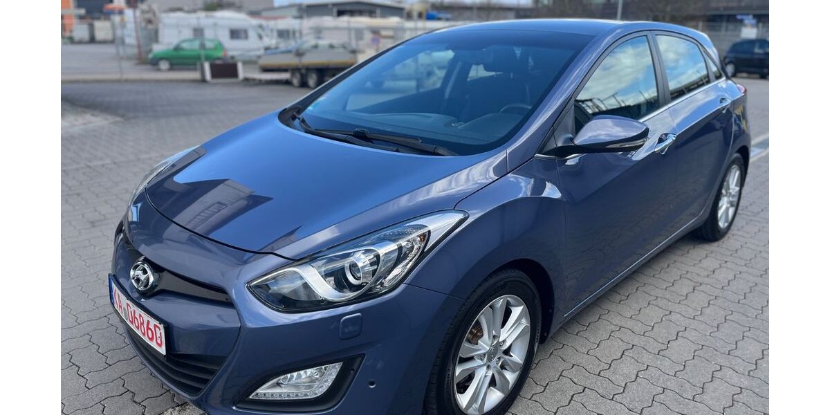 Hyundai i30 50.772 km 10.690 &euro; Philippsburg 76661