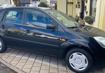 Ford Fiesta 144.000 km 1.750 &euro; Pforzheim 75181